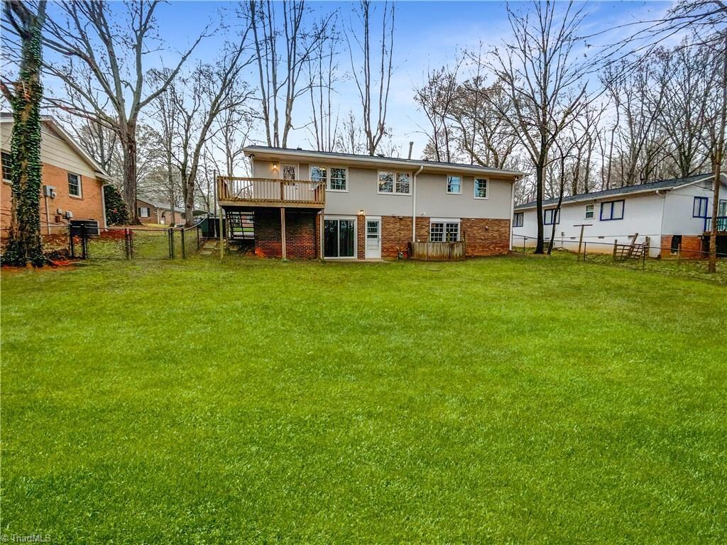 Building Photo - Room in House on Foxcroft Dr