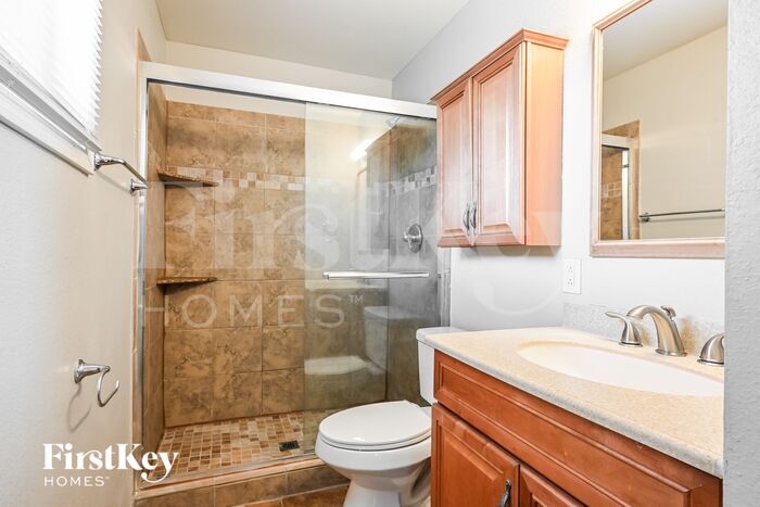 Building Photo - 15250 N 32nd Dr