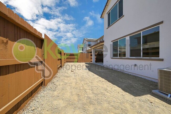 Building Photo - 4089 Flathead Dr