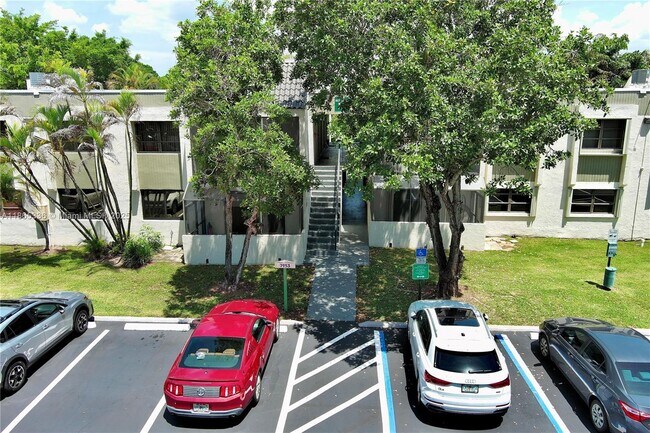 Building Photo - 7953 SW 104th St