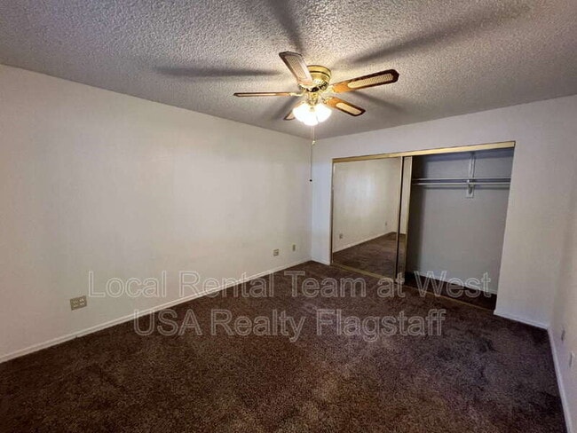 Building Photo - 2721 N Walnut Hills Dr
