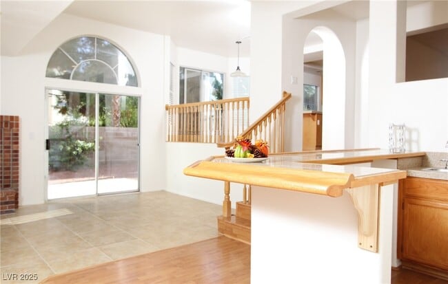 Building Photo - 2830 Via Stella St