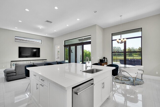Building Photo - 9081 Chauvet Wy