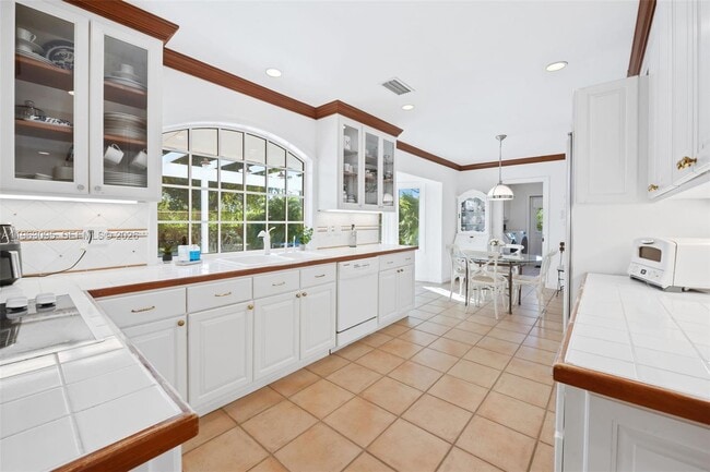 Building Photo - 9980 SW 128th St