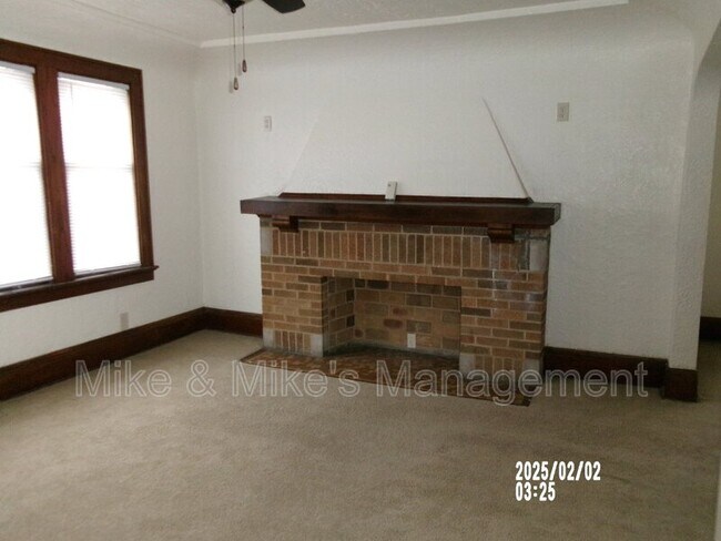 Building Photo - 4163A N 20th St