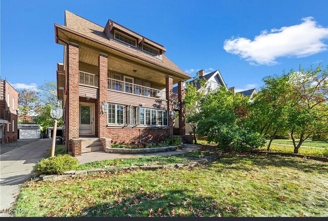 Primary Photo - 14724 Clifton Blvd