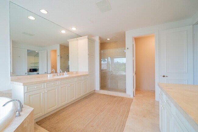 Building Photo - 4510 Island Reef Dr
