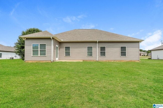 Building Photo - 135 Wolf Ln