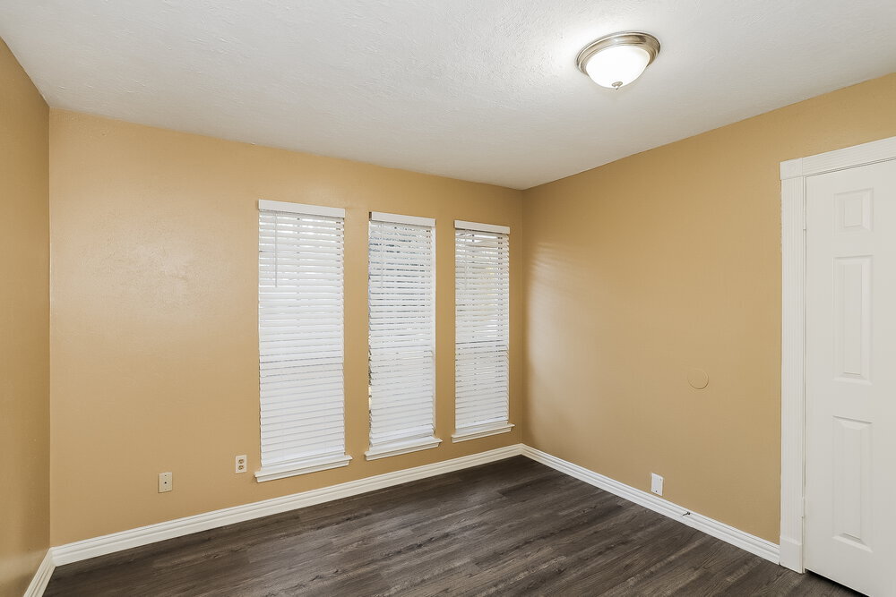 Building Photo - 23331 Bayleaf Dr
