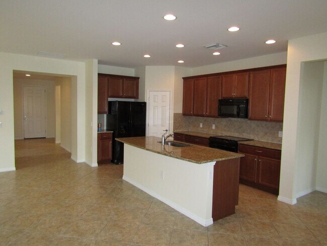 Building Photo - Pet Friendly Island Walk Annual Rental