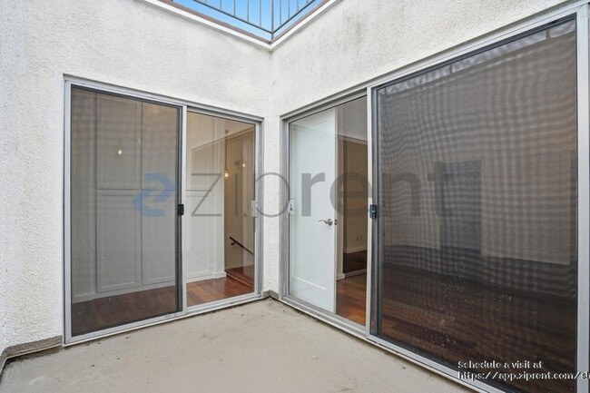 Building Photo - 1200 Opal St