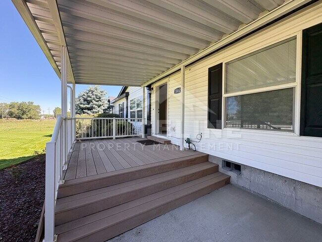 Building Photo - 582 N 4200 E