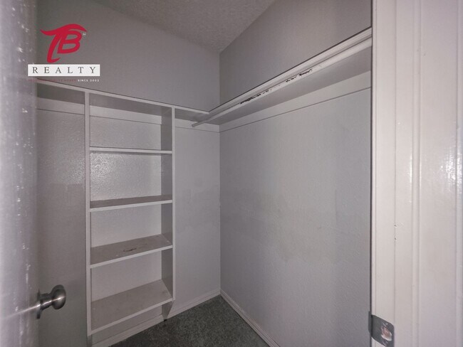 Building Photo - 6811 Lyrewood Ln