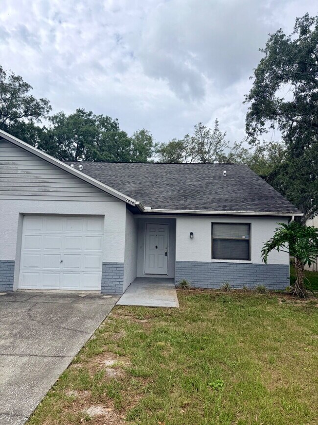 Building Photo - Cute 2 Bedroom, 2 Bathroom, 1 Car Garage Duplex for Rent