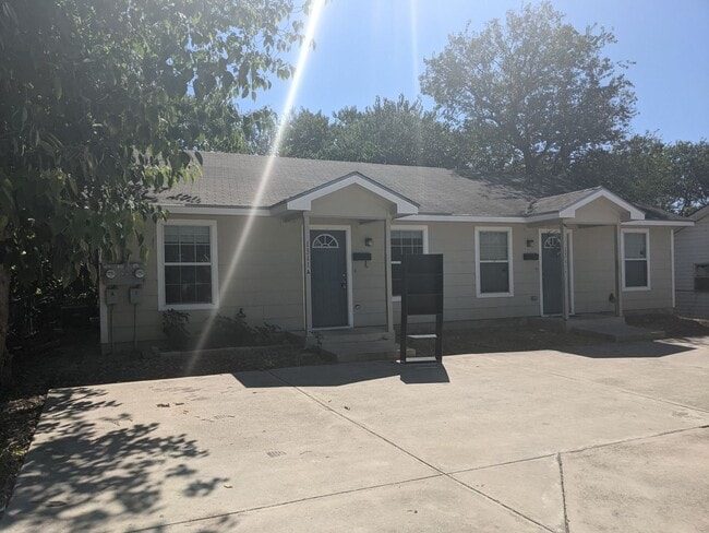 Building Photo - 1311 S 55th St