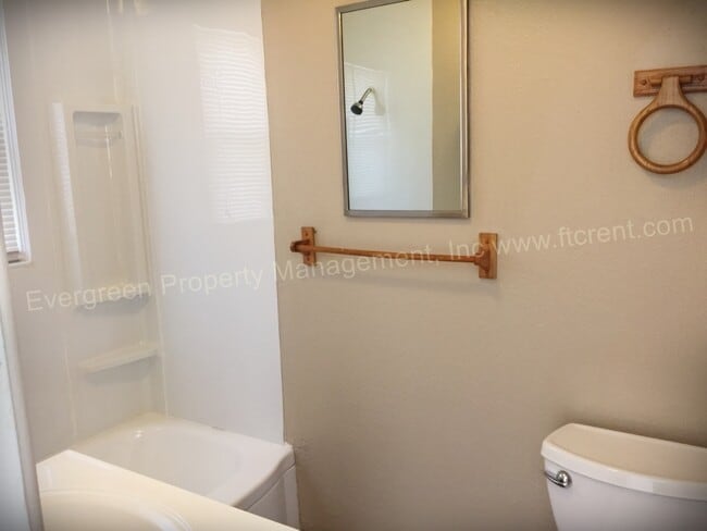 Building Photo - 161 S Lincoln Ave