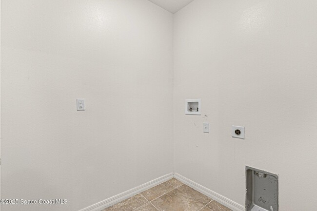 Building Photo - 3743 Coachman Ln SE