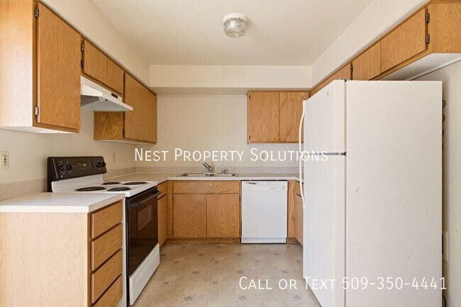 Building Photo - 1818 W Crouse-1