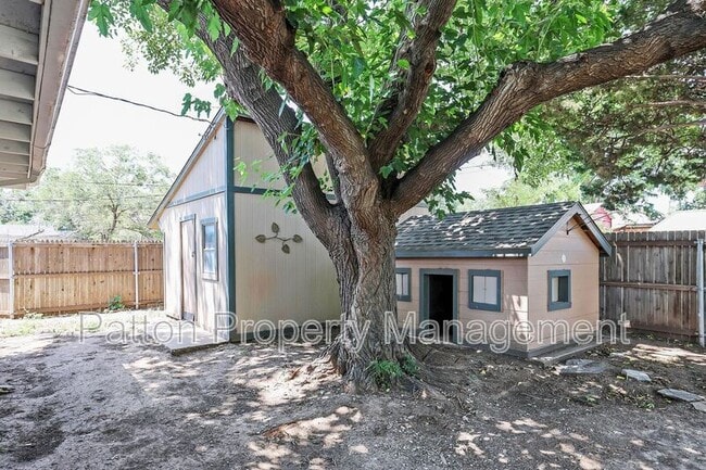 Building Photo - 3304 Janet Dr