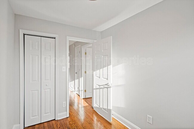 Building Photo - 47 S Hawthorne Rd