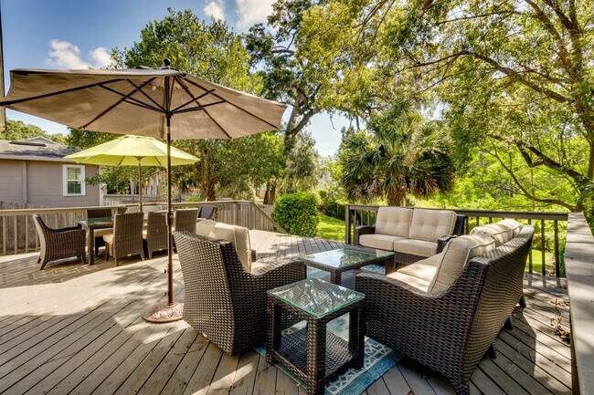 Building Photo - 15 S Lawsona Blvd