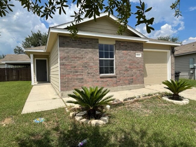 Primary Photo - Newly Remodeled - A Must See Custom Home 3...