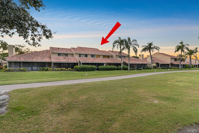 Building Photo - 229 Old Meadow Way