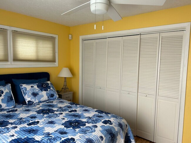 Building Photo - Corporate House 3BR 2 Bath