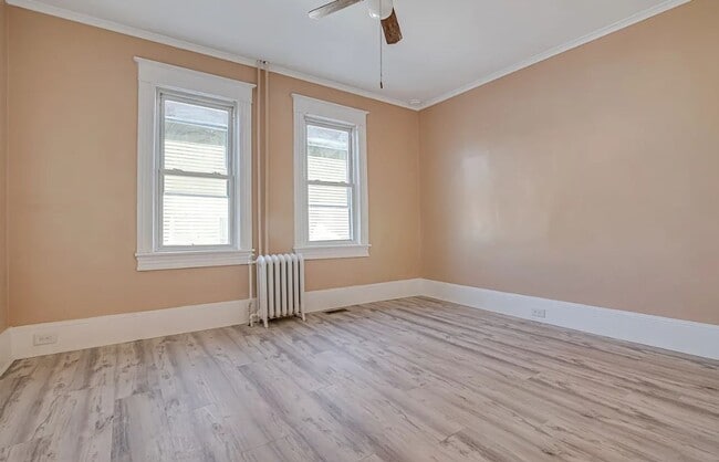 Building Photo - 516 Hickory St