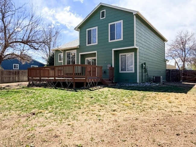 Building Photo - Single-Family Home in Littleton!