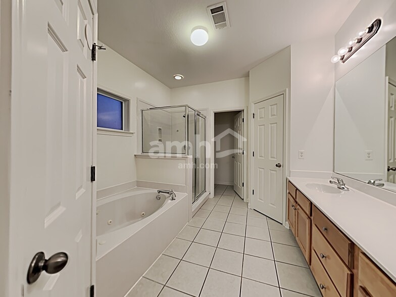 Building Photo - 1285 Macon Hall Rd