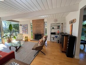 Building Photo - 5559 Greenridge Rd