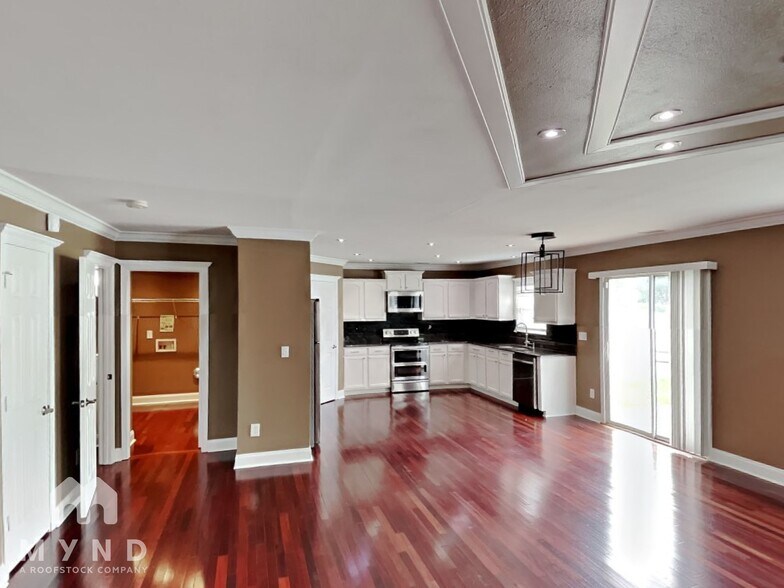 Building Photo - 4727 Mortonhall Rd
