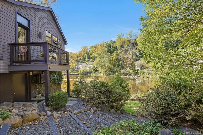 Building Photo - 188 Ferdon Ave