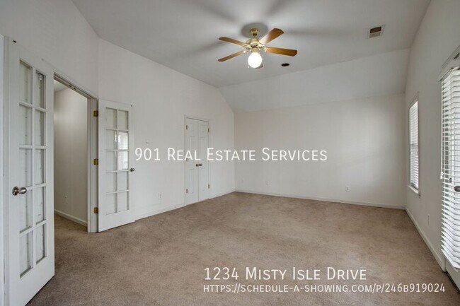 Building Photo - 1234 Misty Isle Dr