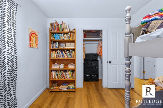 Building Photo - REMODELED! 3 Bed/2 Bath Home in Central Point
