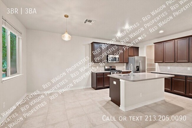 Building Photo - 4110 Woodbridge Way