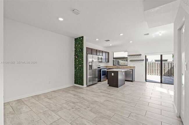 Building Photo - 11363 SW 250th Terrace