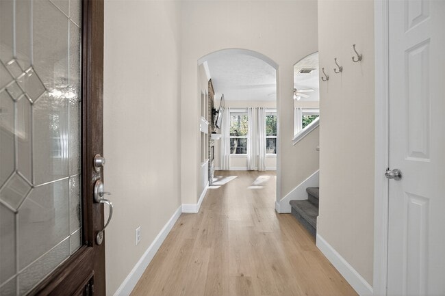 Building Photo - 126 Silver Penny Dr