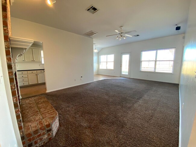 Building Photo - 3 br, 2 bath House - 3908 Western Heights Ave