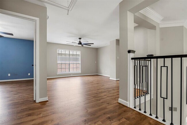 Building Photo - 1123 Misty Lake Dr