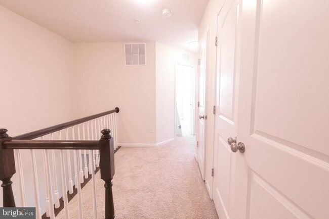 Building Photo - 15416 Lady Lauren Ln