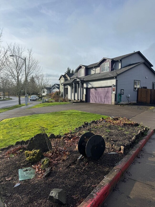 Building Photo - Spacious 4 Bedroom Home in SW Corvallis – $2,995/month