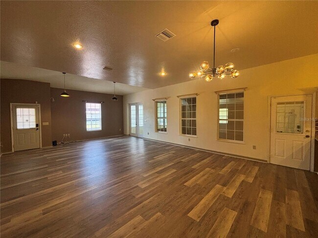 Building Photo - 536 Marion Oaks Golf Rd