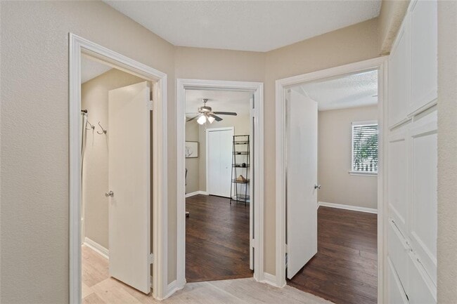 Building Photo - 13314 Briar Hollow Dr