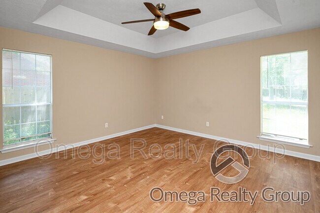 Building Photo - 536 Deer Path