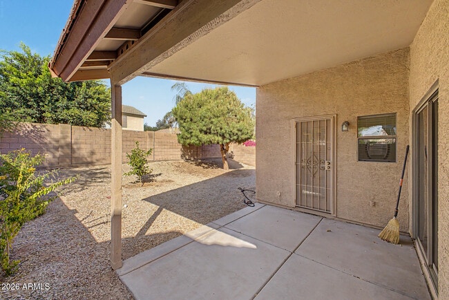 Building Photo - 3626 E Potter Dr