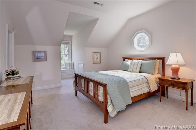 Building Photo - 116 Westbury