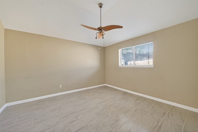 Building Photo - 22723 Timber Dust Cir