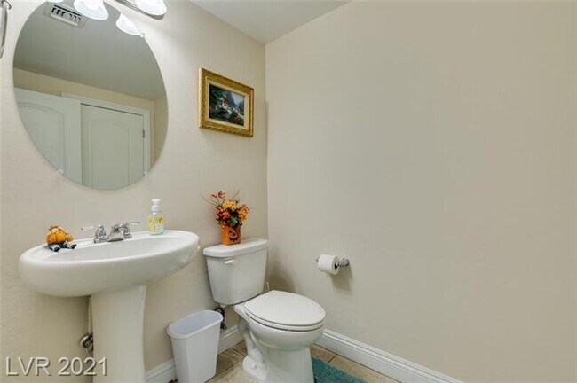 Building Photo - Mountains Edge 4 Bedroom!